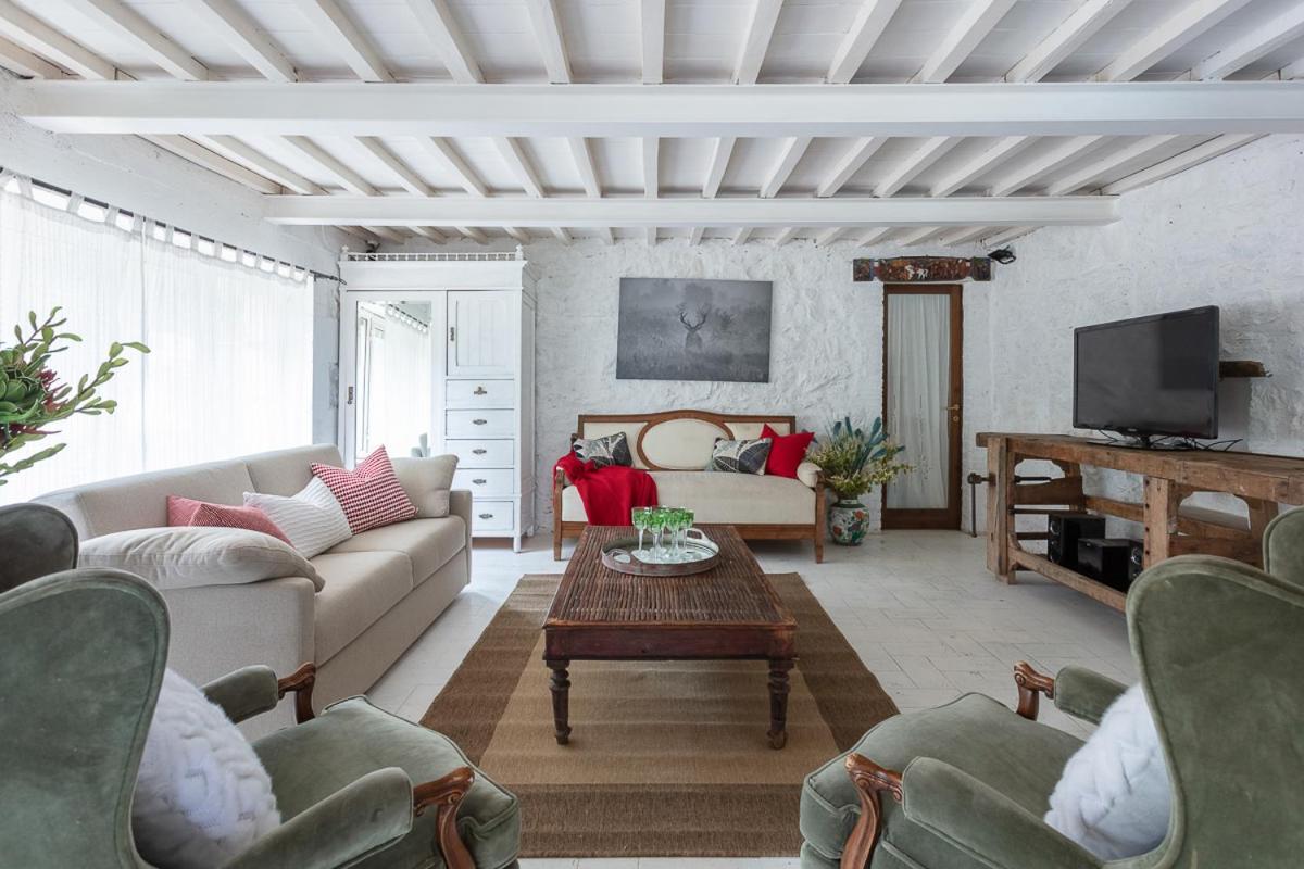 Il Daino Bianco Country Hotel 曼恰诺 外观 照片