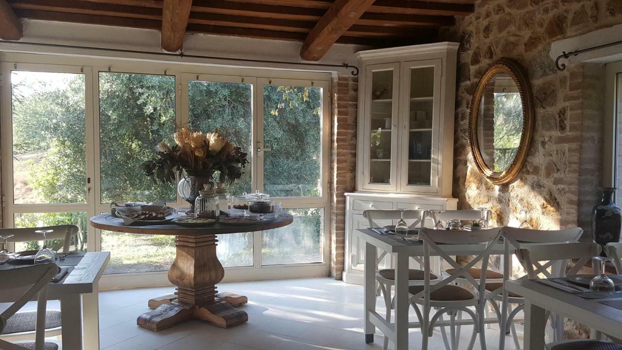 Il Daino Bianco Country Hotel 曼恰诺 外观 照片
