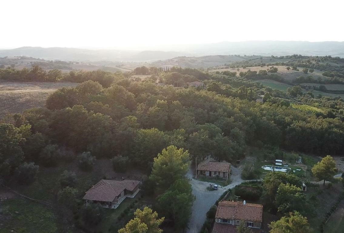 Il Daino Bianco Country Hotel 曼恰诺 外观 照片