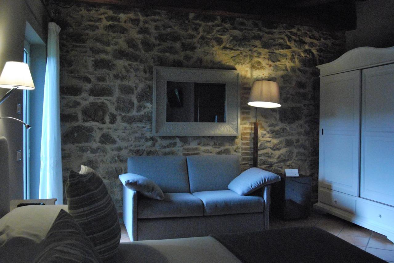 Il Daino Bianco Country Hotel 曼恰诺 外观 照片