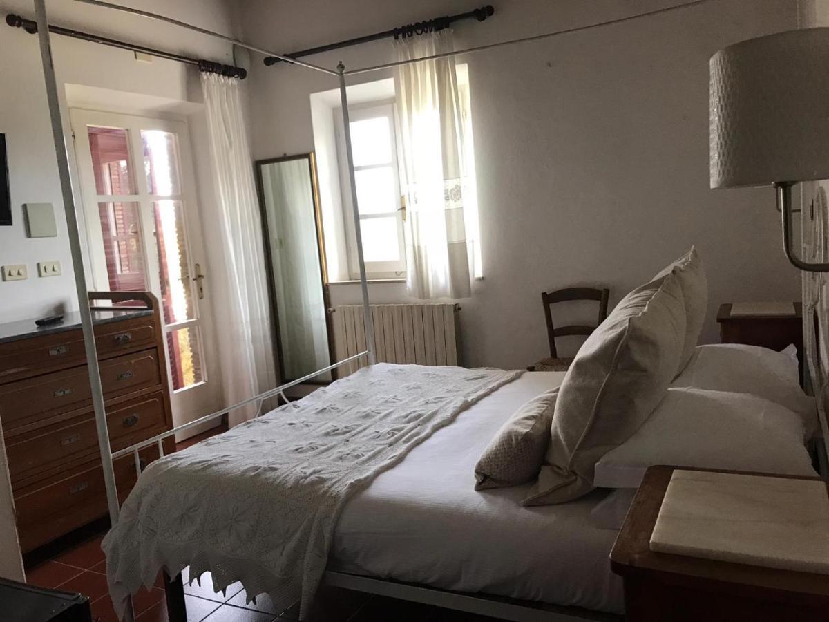 Il Daino Bianco Country Hotel 曼恰诺 外观 照片
