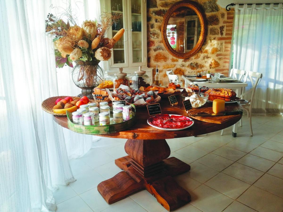 Il Daino Bianco Country Hotel 曼恰诺 外观 照片